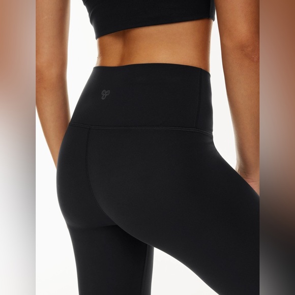 TnaBUTTER™ Atmosphere Hi-Rise Legging Size Medium - Picture 2 of 6